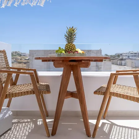 Guver Luxury Ajía Ána