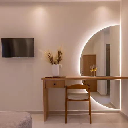Guver Luxury Ajía Ána